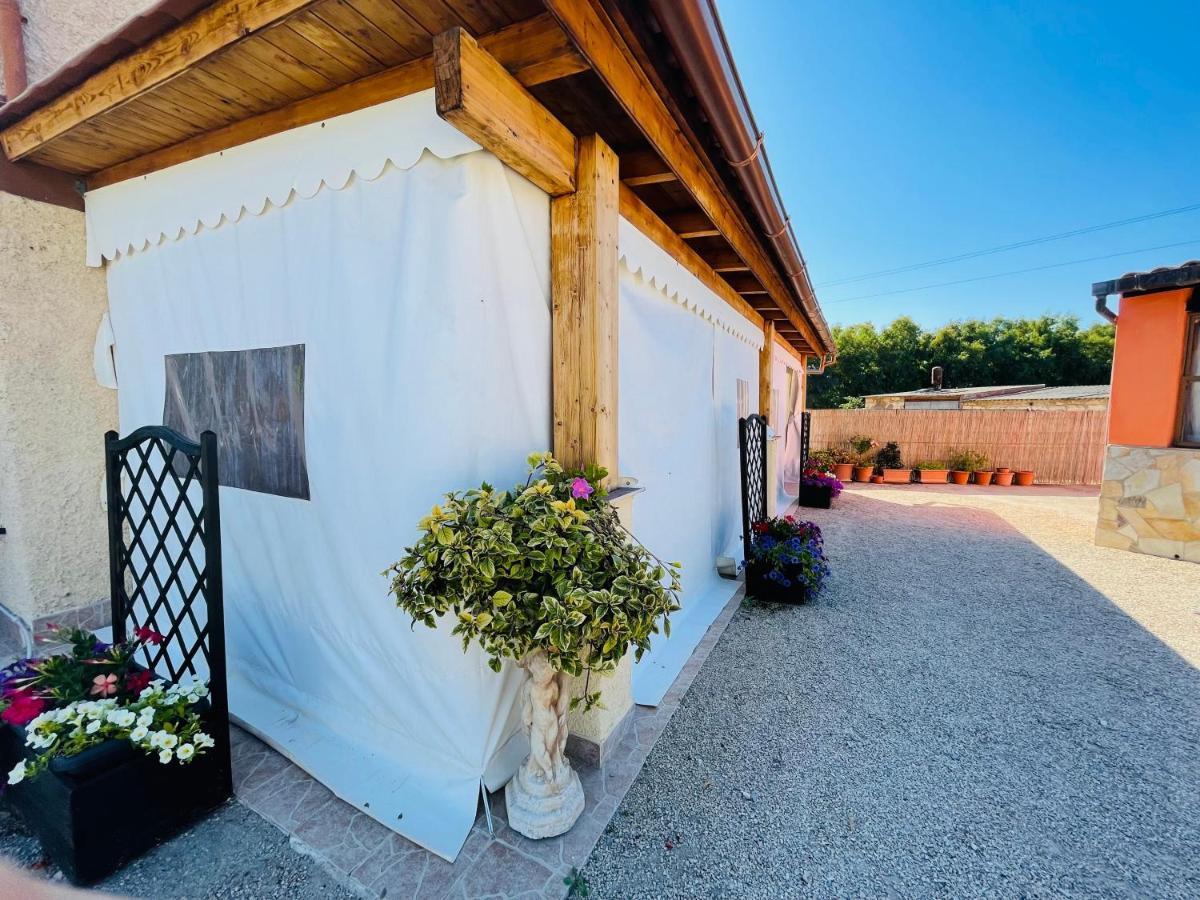 B&B Sterlizia Santa Maria la Palma Dış mekan fotoğraf